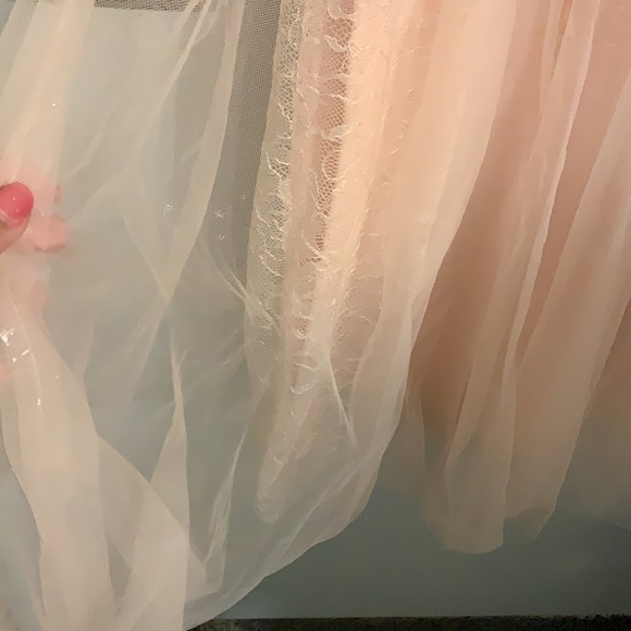 Vera Wang dress - Picture 4 of 12